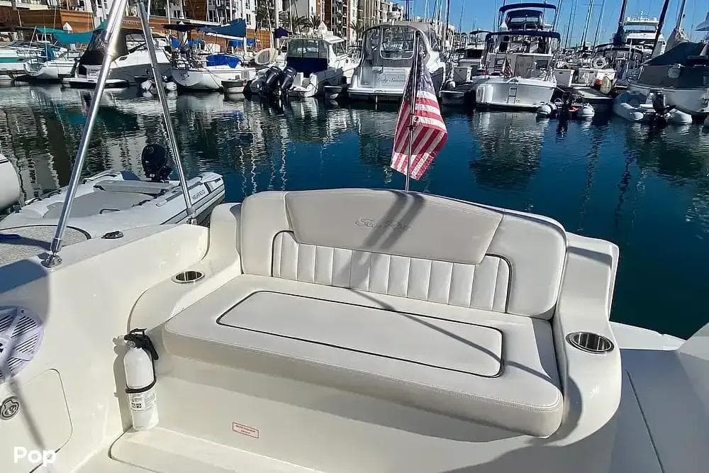 2011 Sea Ray 240 Sundancer for Sale in Cadiz, Kentucky Express Cruiser 5