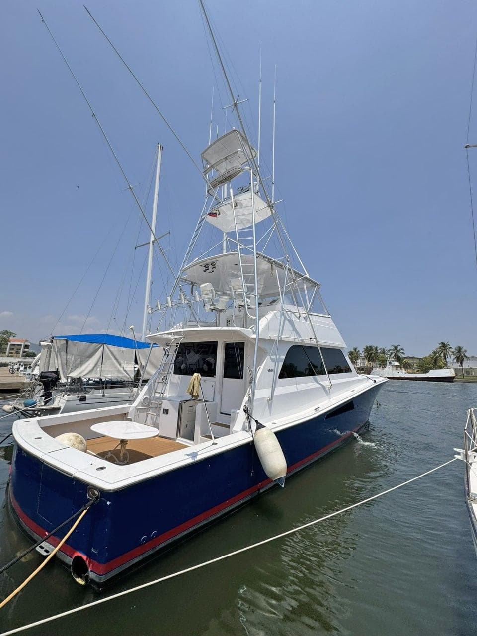1998 Viking Yacht 58 Convertible for Sale in La Guaira, VE Motor Yacht
