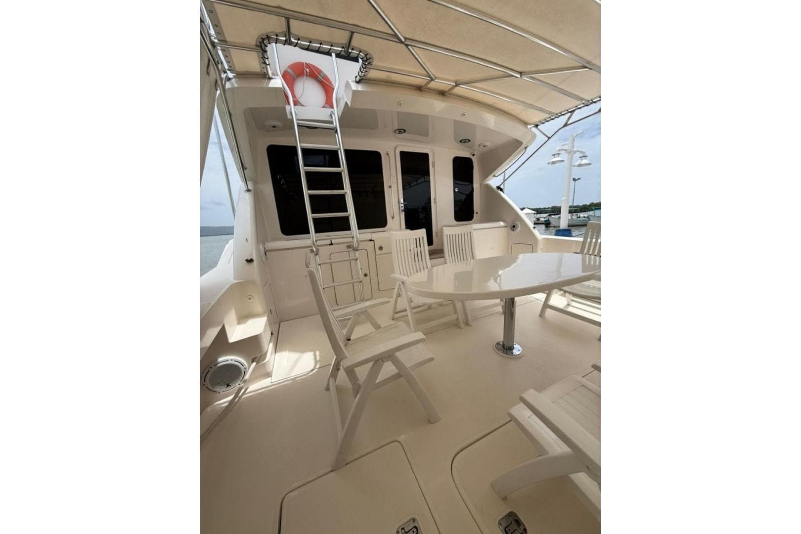 2005 Bertram 630 Convertible for Sale in Falcón, VE Motor Yacht 4
