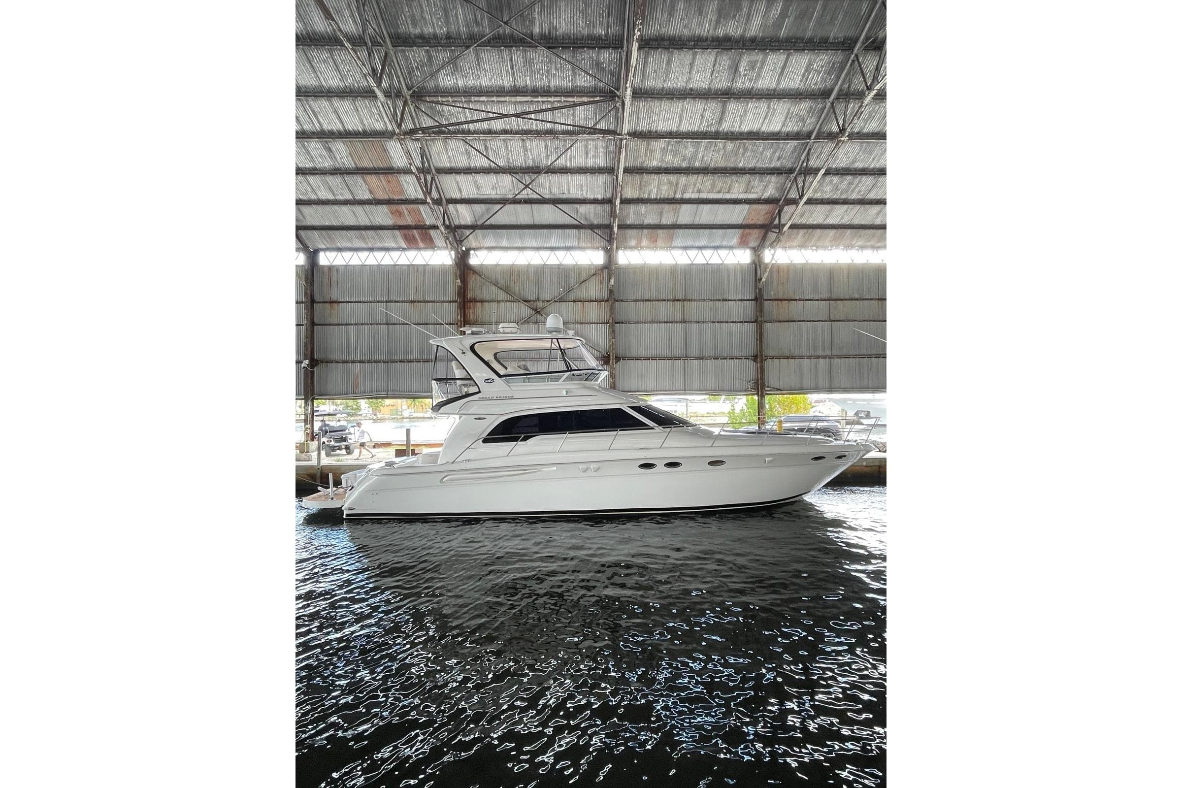 2004 Sea Ray 480 Sedan Bridge for Sale in Miami, Florida Motor Yacht