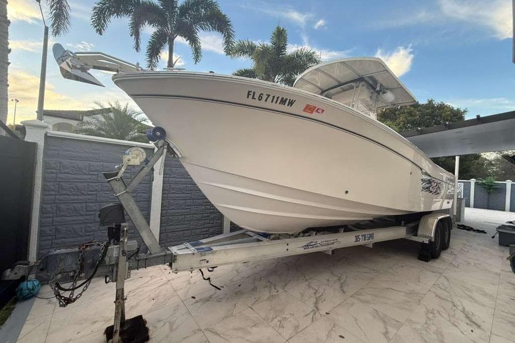 2004 Grady-White Boats Chase 273 for Sale in Coral Way, Florida Center Console