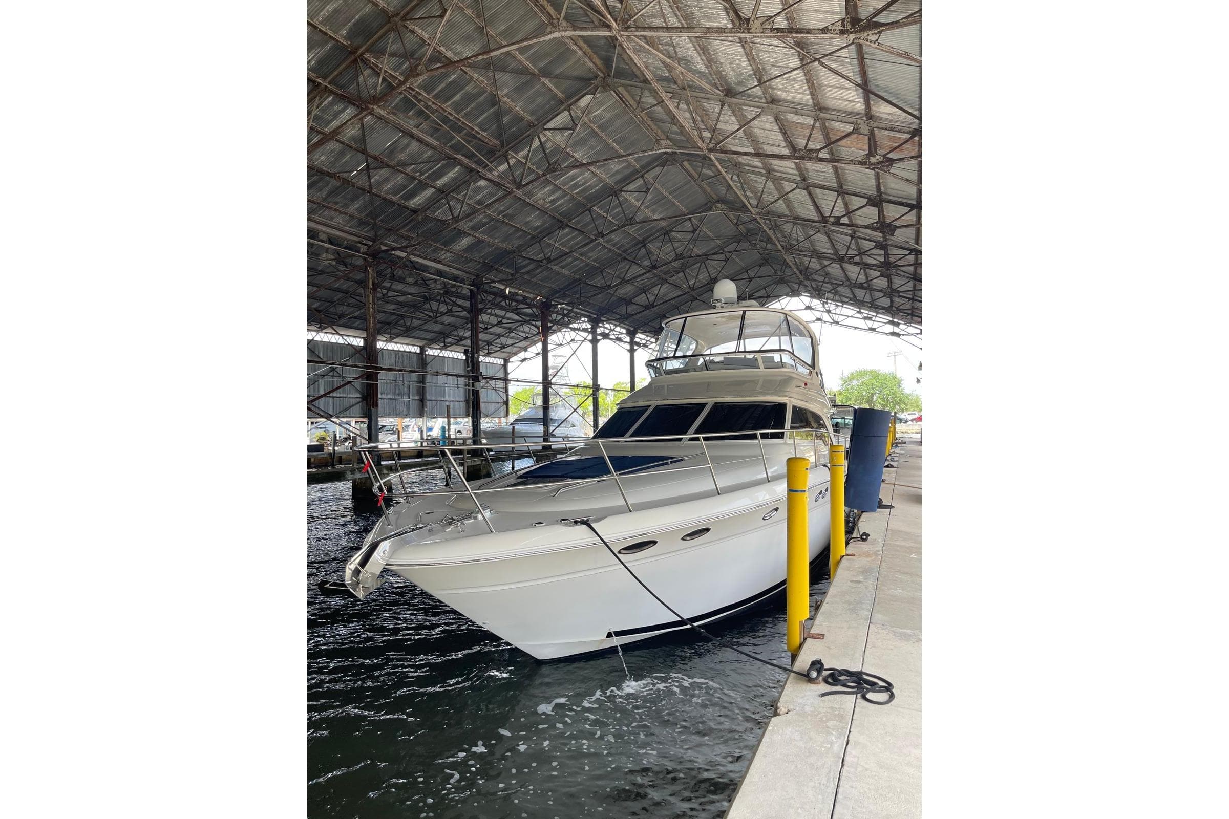 2004 Sea Ray 480 Sedan Bridge for Sale in Miami, Florida Motor Yacht 3