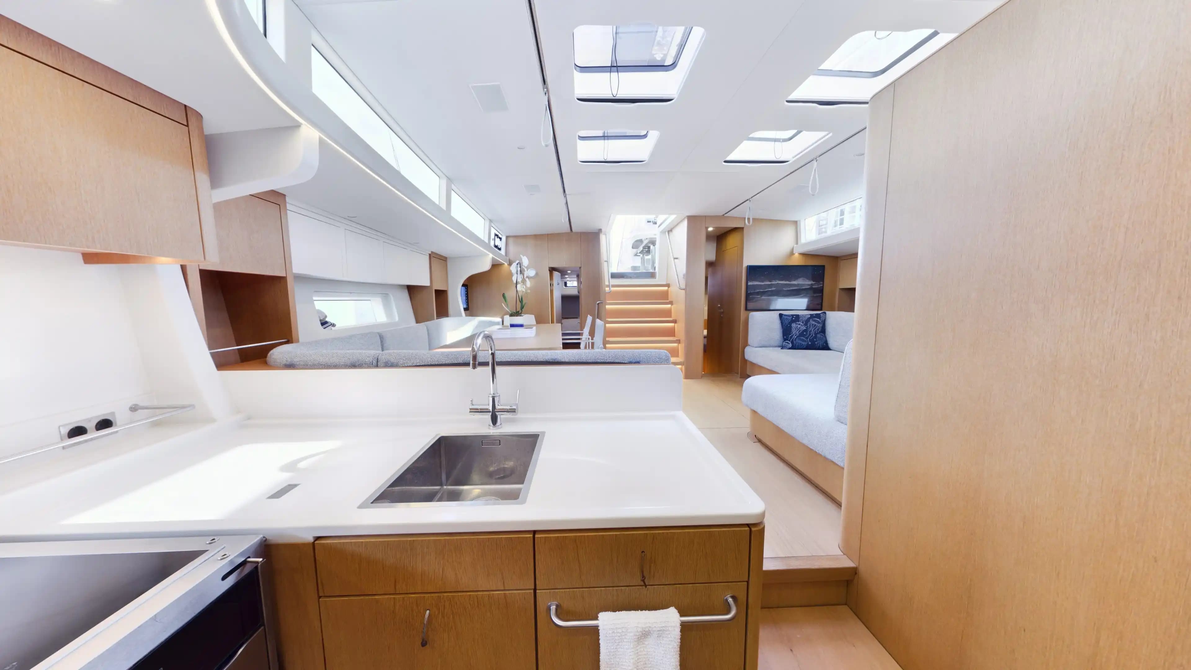 Y Yachts Y7 a la venta