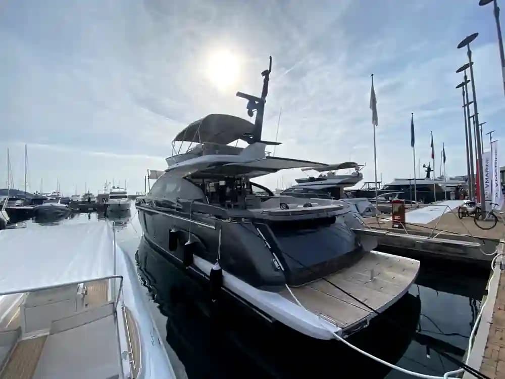 Azimut S7 for Sale