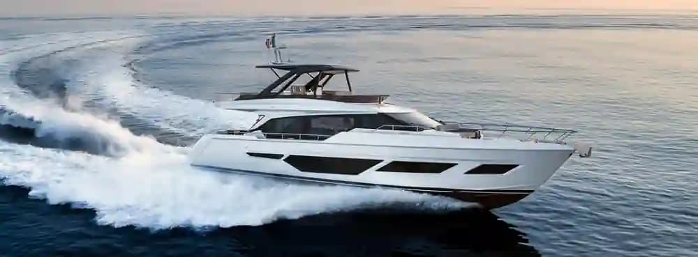 Ferretti Yachts 720 zum Verkauf
