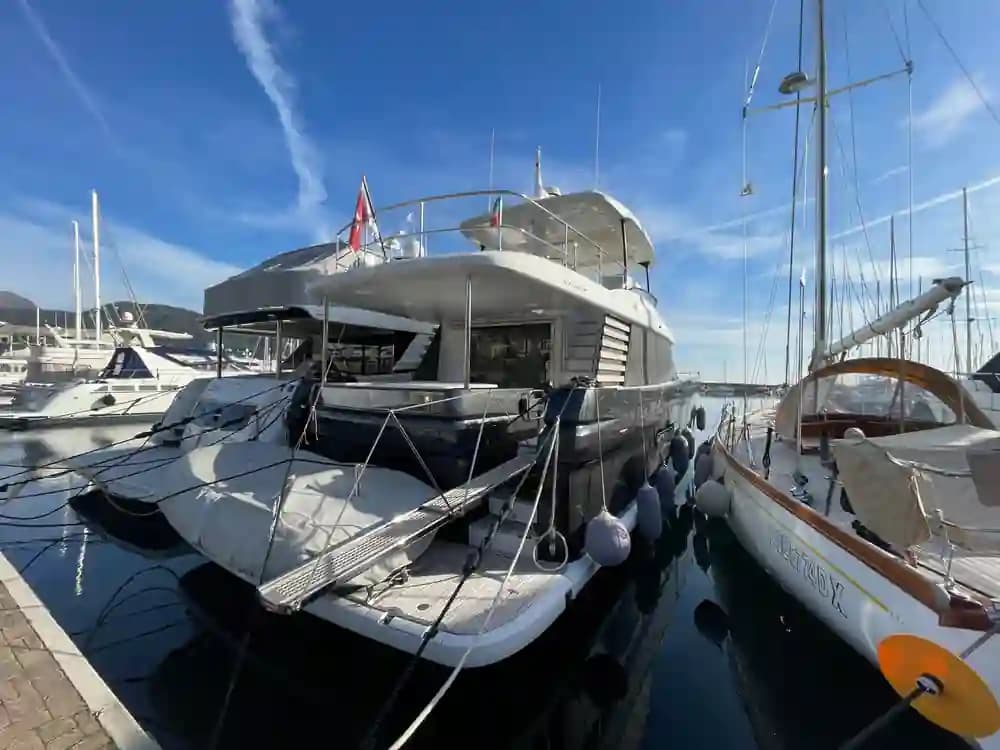 Azimut Magellano 66 for Sale