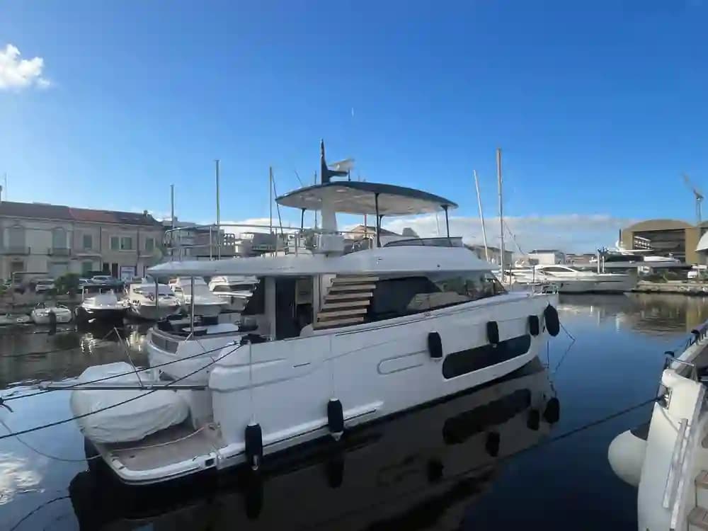 Azimut Magellano 66 zum Verkauf