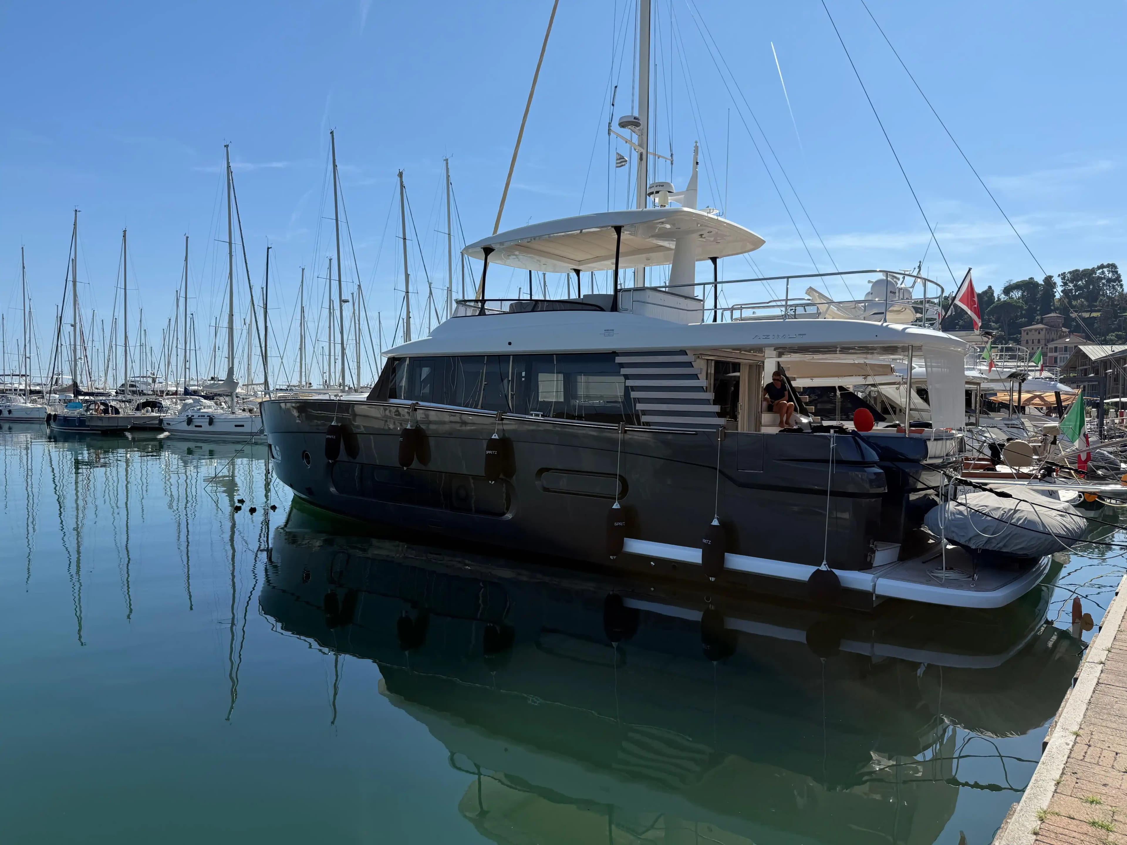 Azimut Magellano 66 for Sale