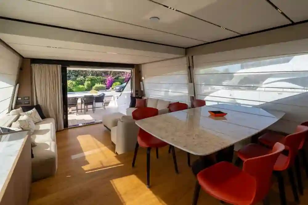 2024 Ferretti Yachts 720 a la venta en Livorno, IT Flybridge 4