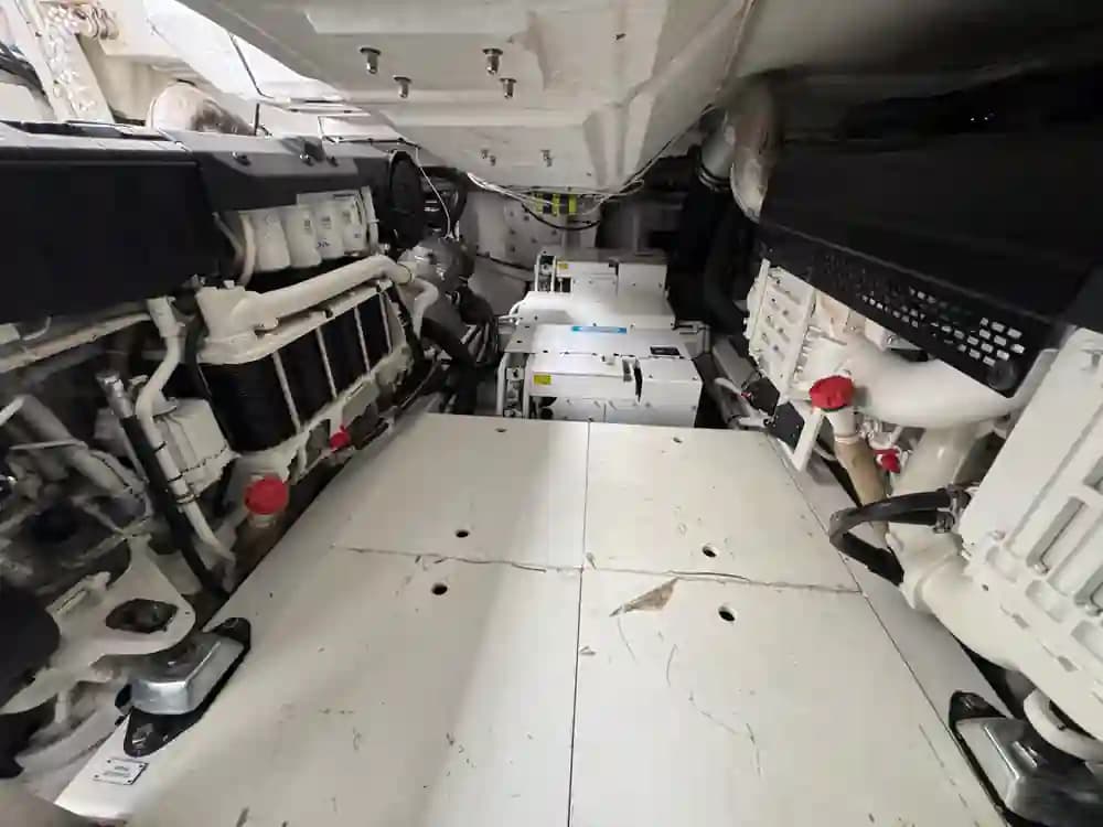 2025 Azimut Seadeck 7 for Sale in Lavagna, IT Flybridge 3
