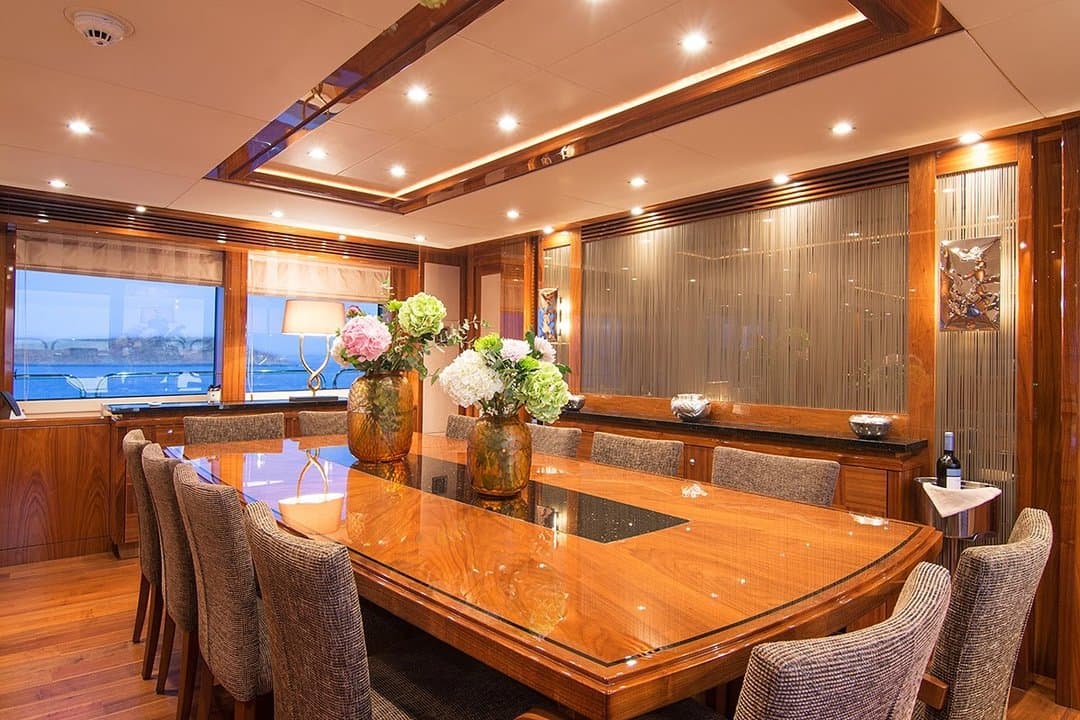 2011 Sunseeker 40M for Sale in Piraeus, GR Motor Yacht 5