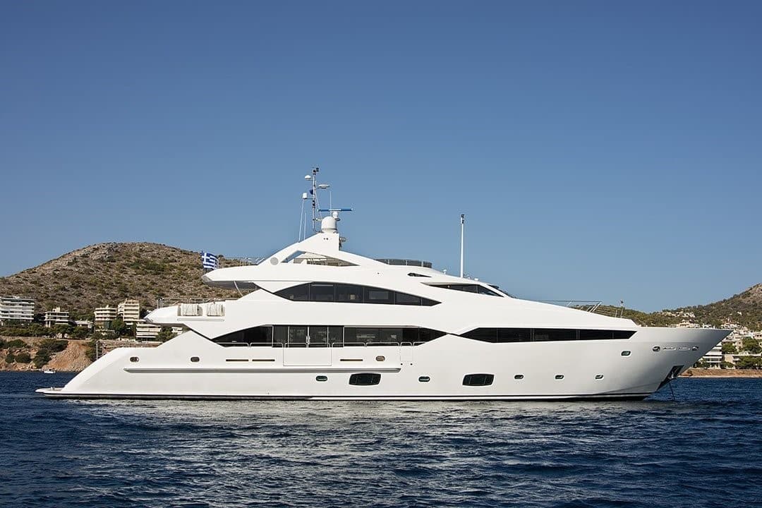 2011 Sunseeker 40M for Sale in Piraeus, GR Motor Yacht 2