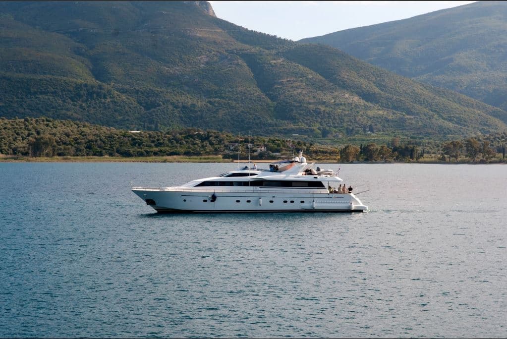 2000 Falcon 30M for Sale in PIRAEUS, GR Flybridge 3