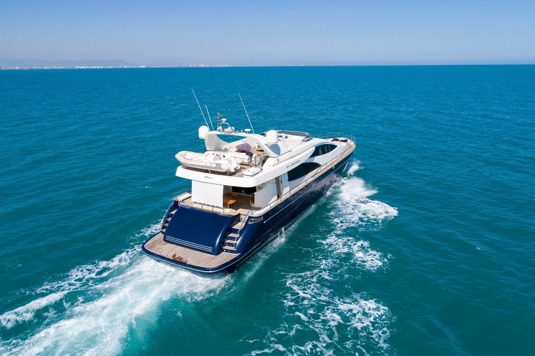 2005 Riva 85 Opera for Sale in Barcelona, ES Motor Yacht 4