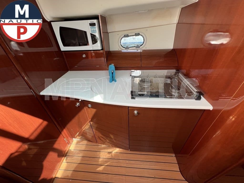 Jeanneau Prestige 34 open for Sale