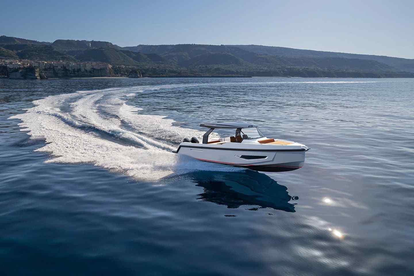 Yacht