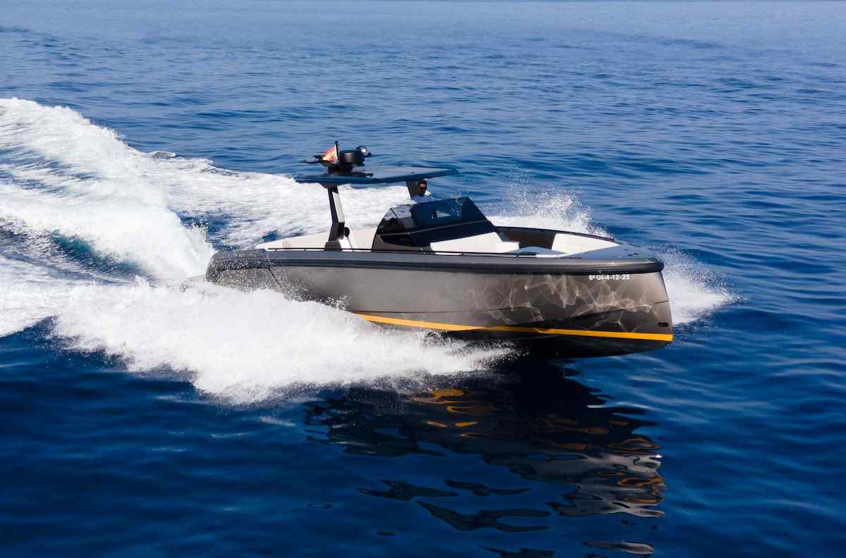 Yacht