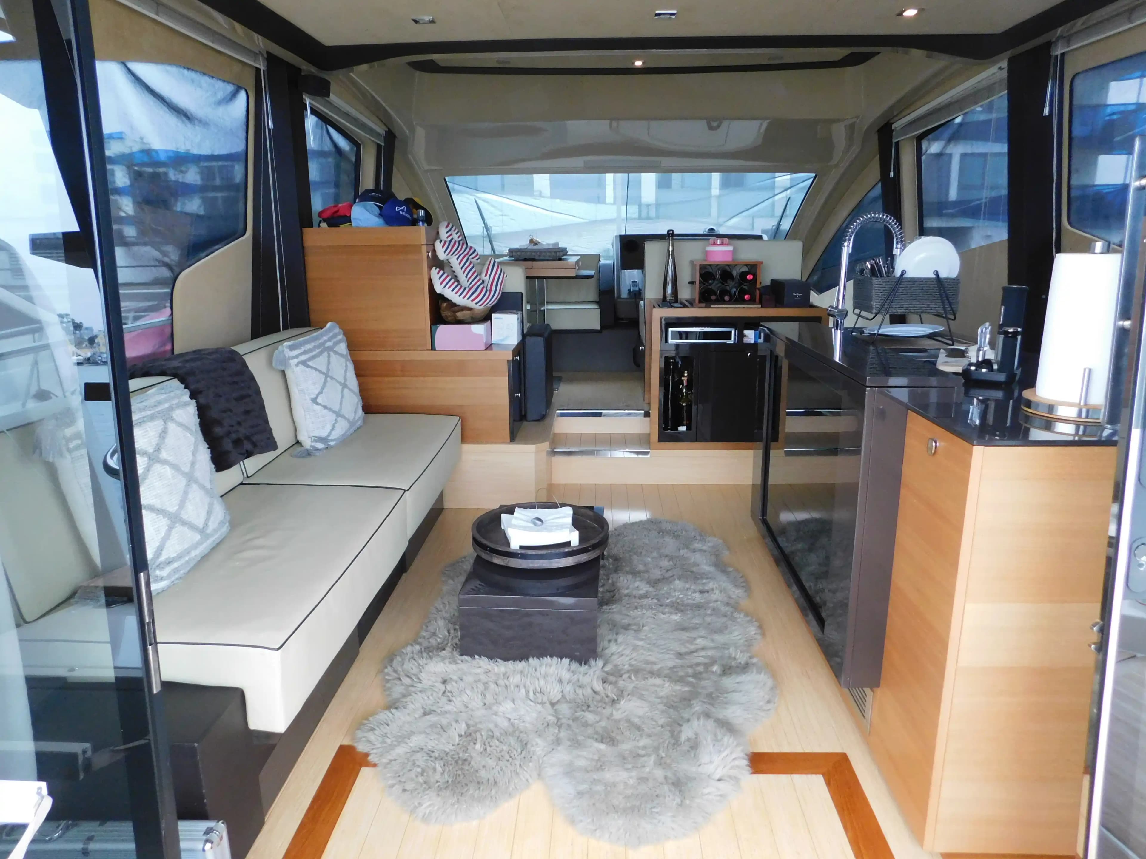 2013 Cranchi 58 Fly in vendita a Marina del Rey, California Flybridge 2