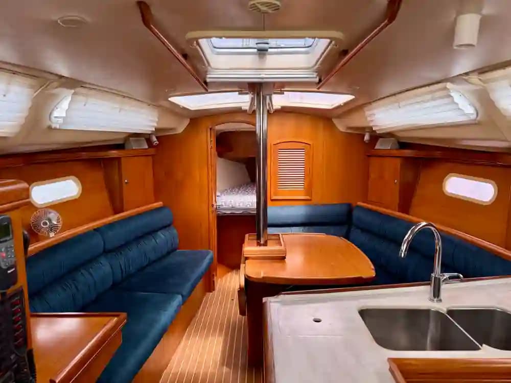 2004 Hunter 356 for Sale in Barcelona, ES Sloop 2