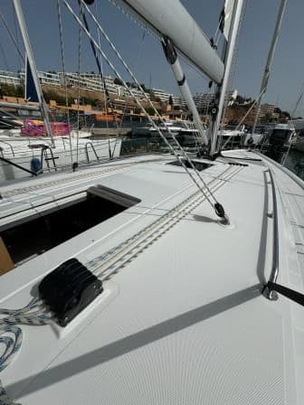 Bavaria Yachts C42 zum Verkauf