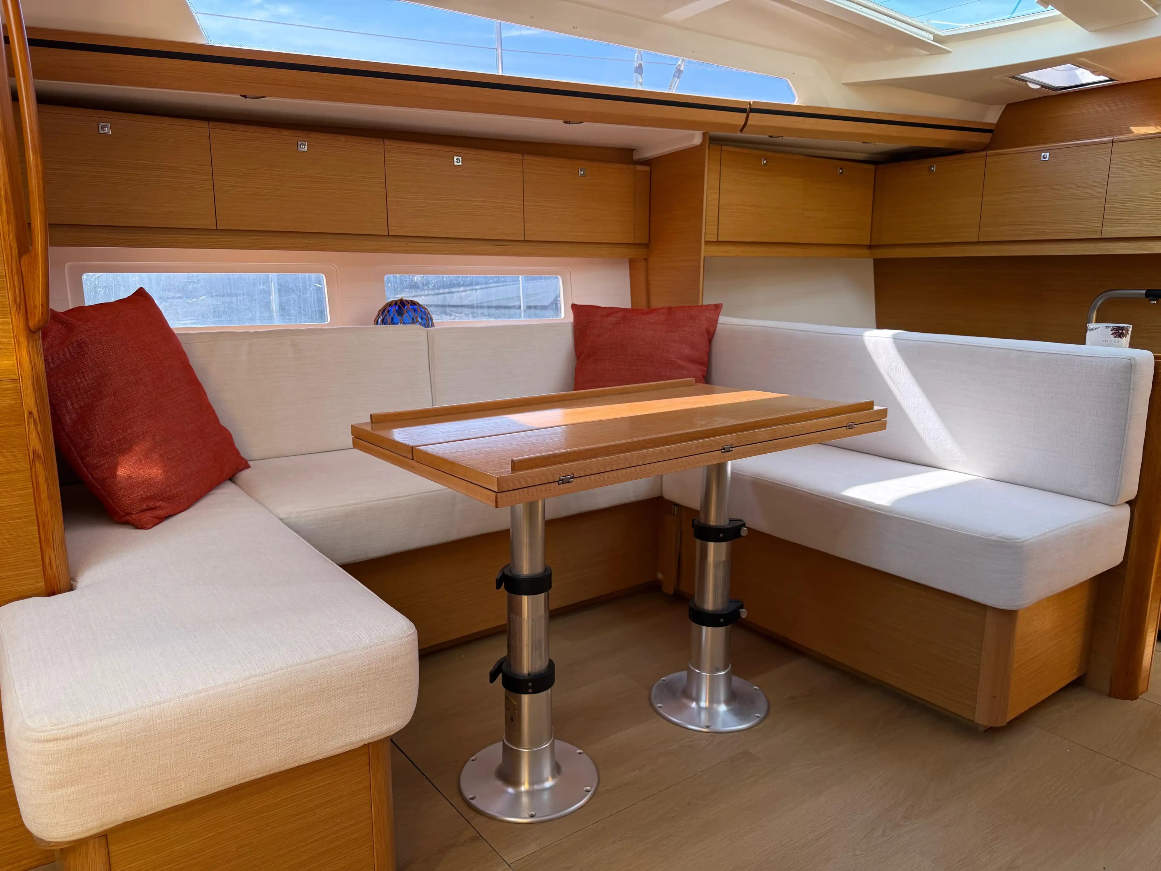 2016 Dufour 512 Grand Large for Sale in Barcelona, ES Other 3