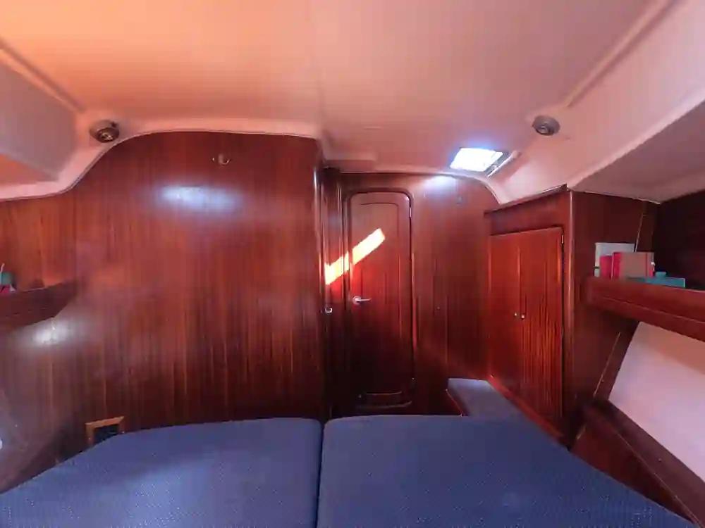 Bavaria Yachts 42 Cruiser For Sale