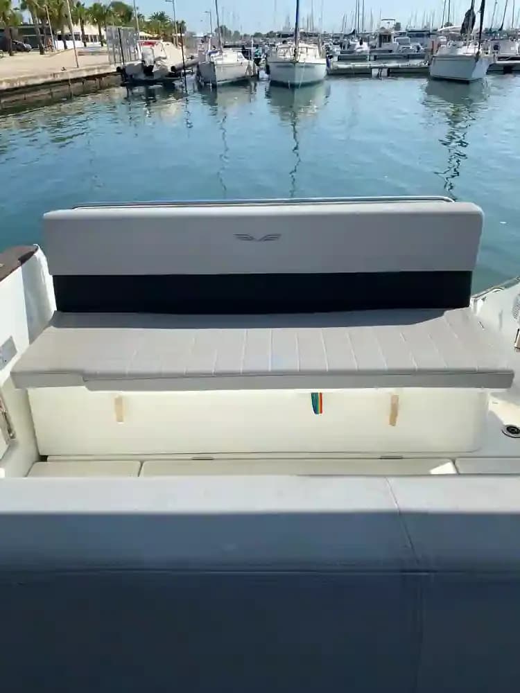 Beneteau Flyer 8.8 Spacedeck for Sale