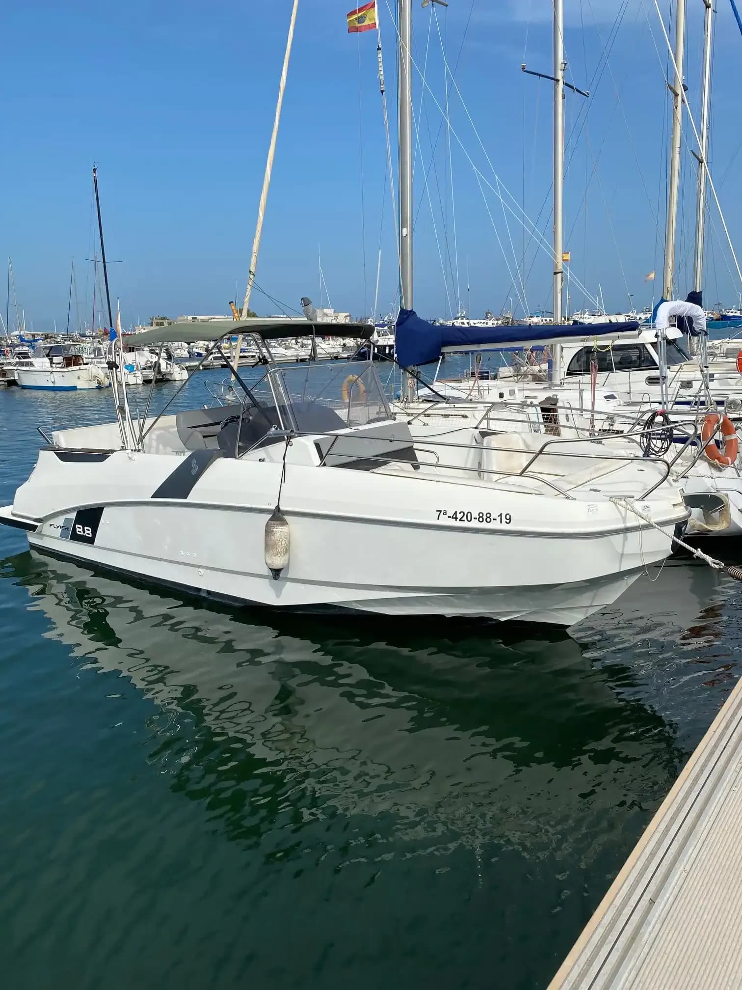 Beneteau Flyer 8.8 Spacedeck for Sale