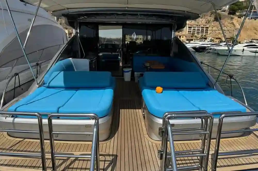 Princess Yachts V70 à vendre