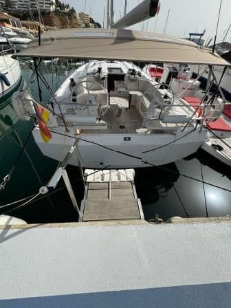 Bavaria Yachts C42 zum Verkauf