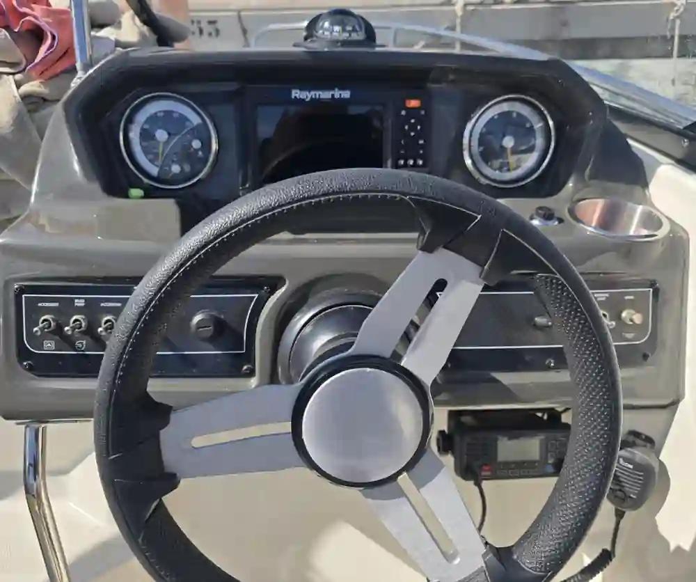 Bayliner VR5 Cuddy Outboard zum Verkauf