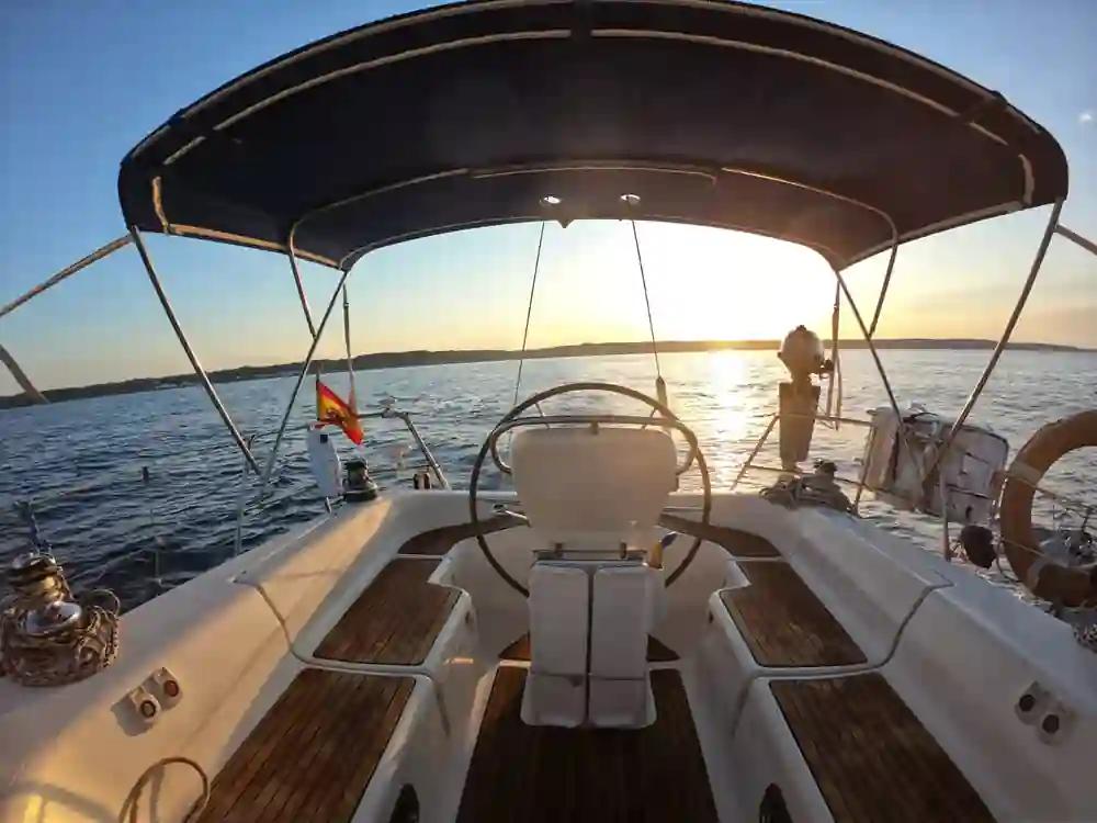 Bavaria Yachts 42 Cruiser For Sale