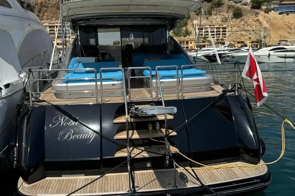 Princess Yachts V70 à vendre