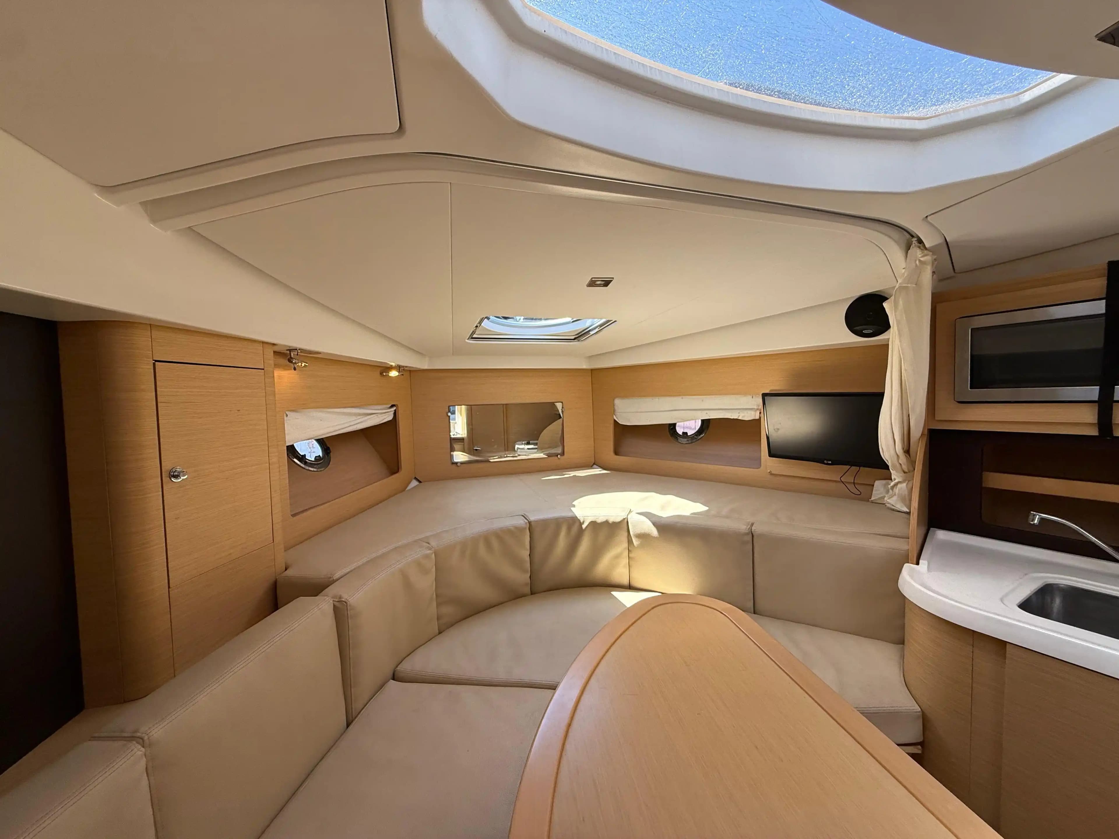 2008 Beneteau Montecarlo 32 for Sale in Barcelona, ES Sport Cruiser 1