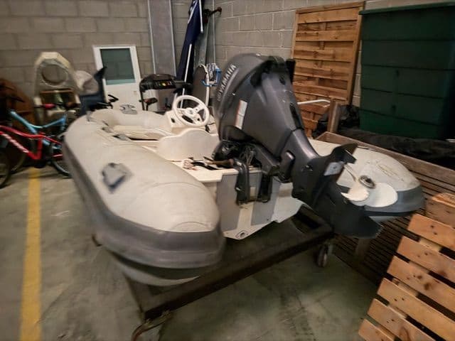 Goldenship Venus 320 zum Verkauf