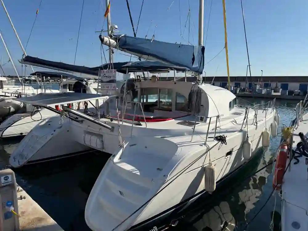 Lagoon 380 For Sale