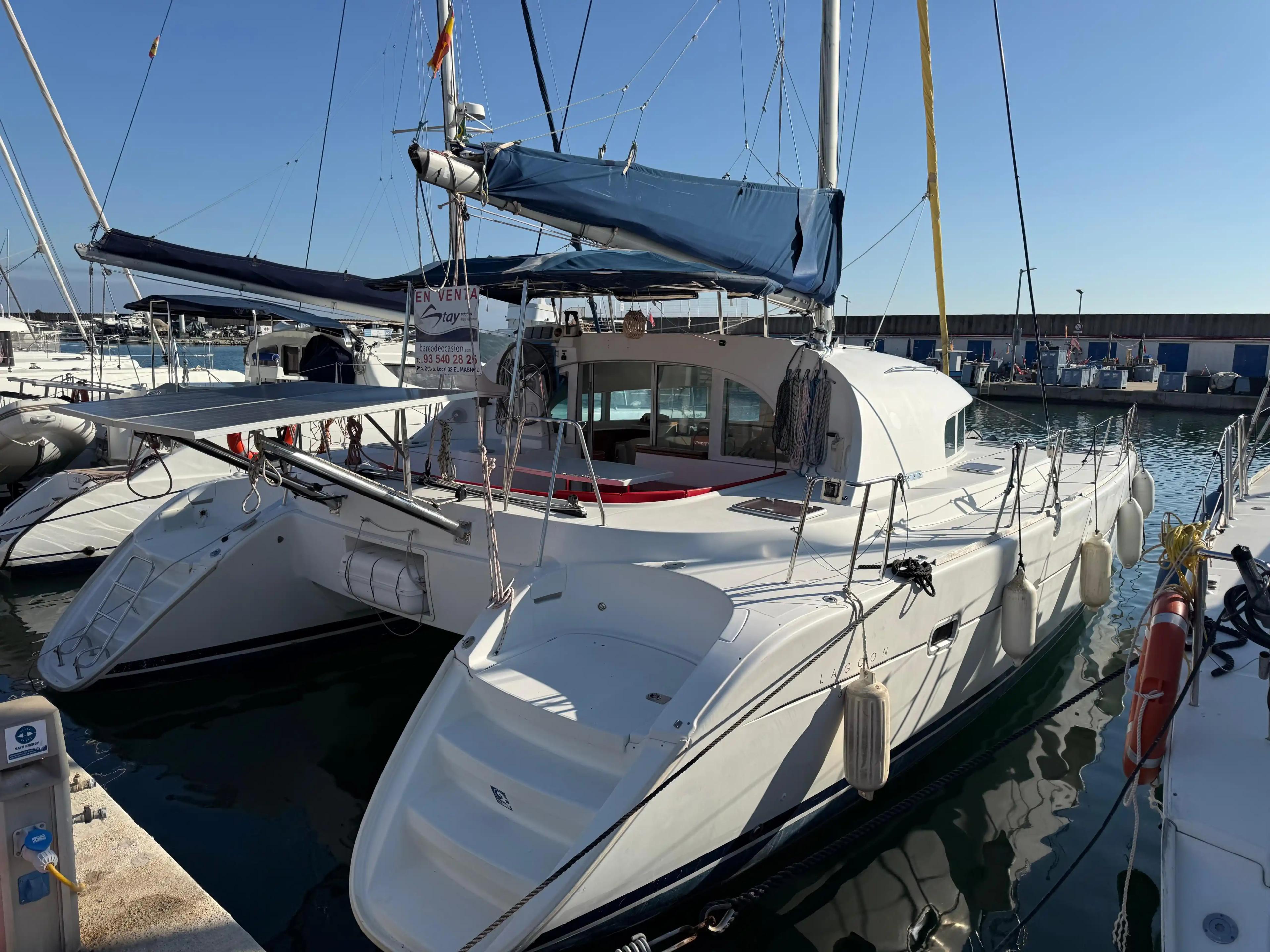 Lagoon 380 For Sale