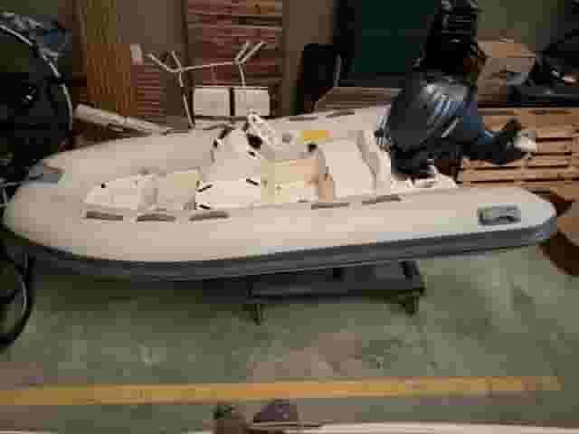 2012 Goldenship Venus 320