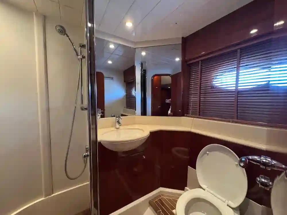 2004 Princess Yachts V65 te koop in El Masnou, ES Motor Yacht 3