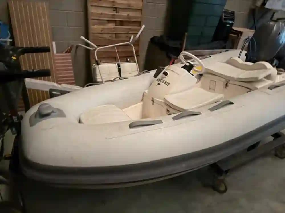 Goldenship Venus 320 zum Verkauf