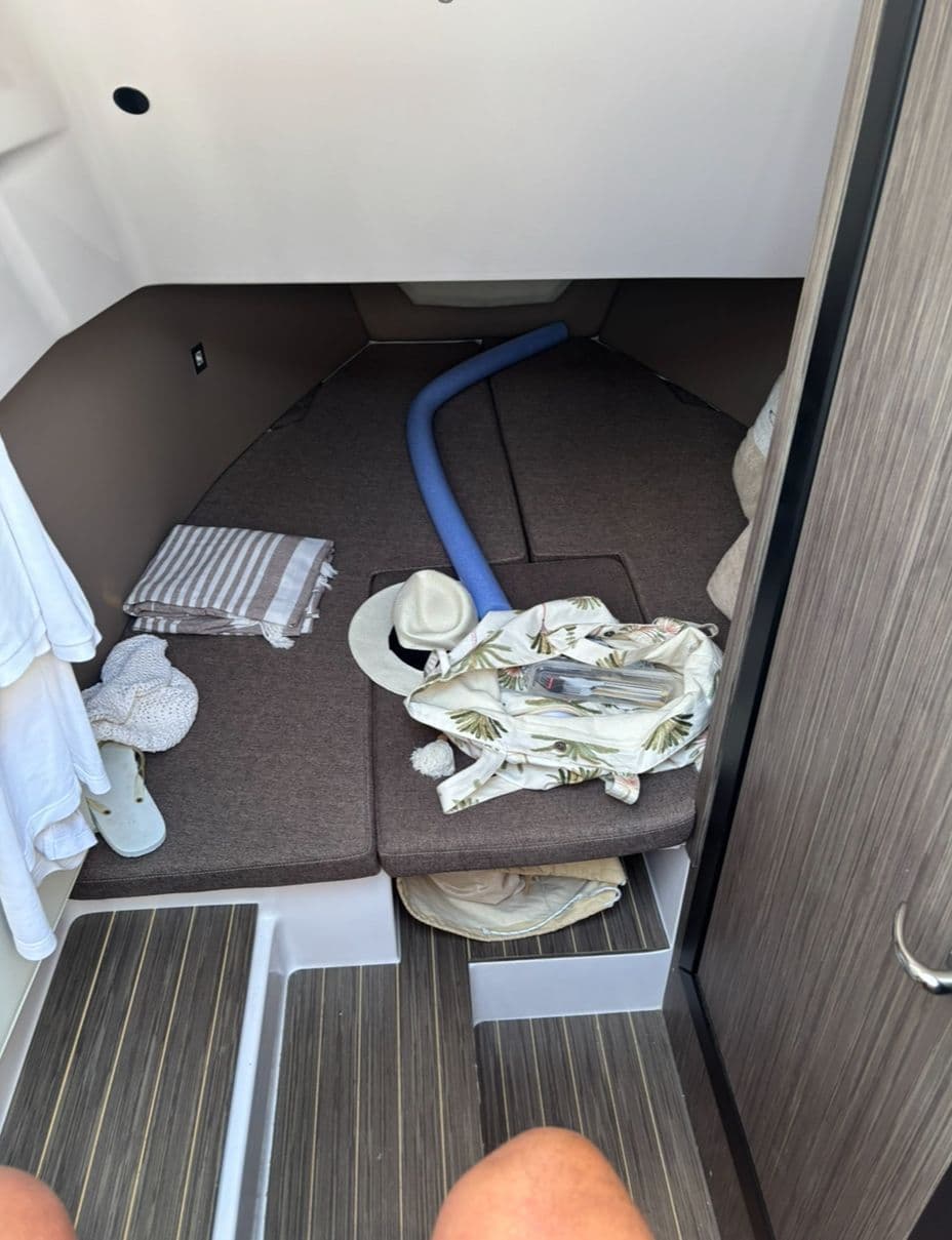 Ranieri International Cayman 28 Executive te koop