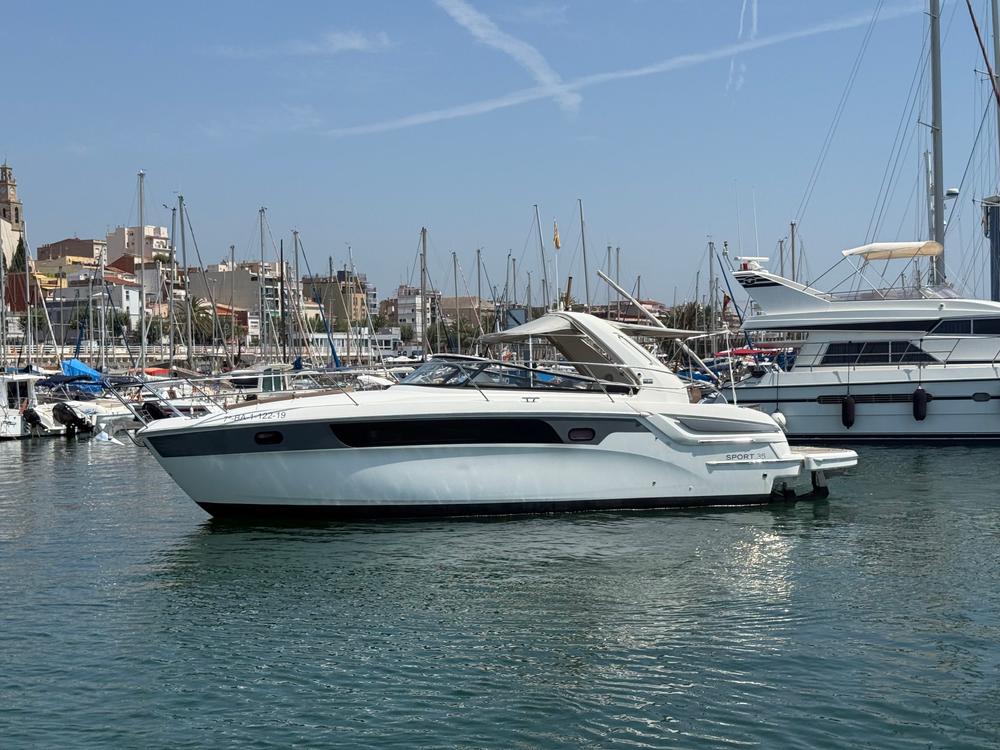 2013 Bavaria Yachts Sport 35
