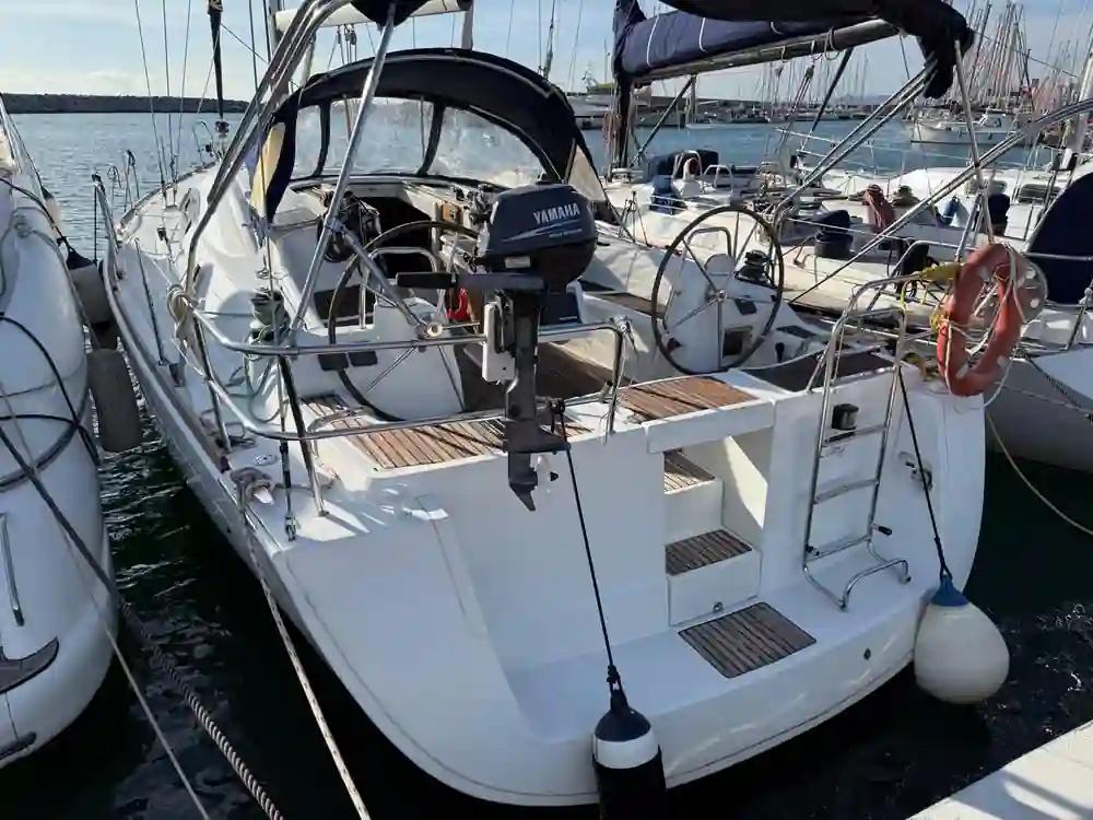 Beneteau Oceanis 43 For Sale