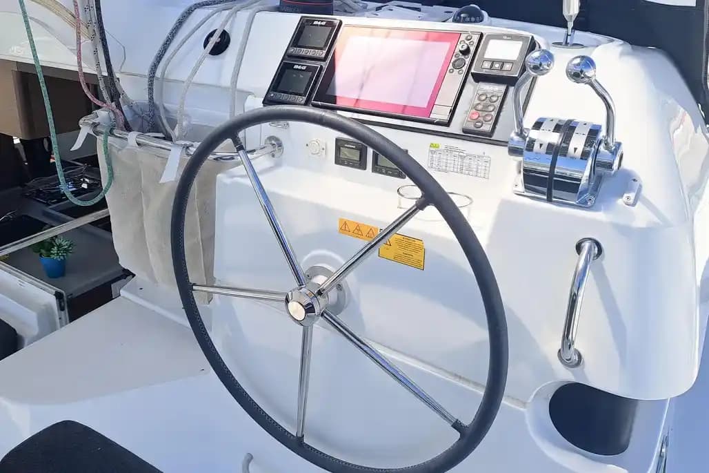 Lagoon 40 for Sale