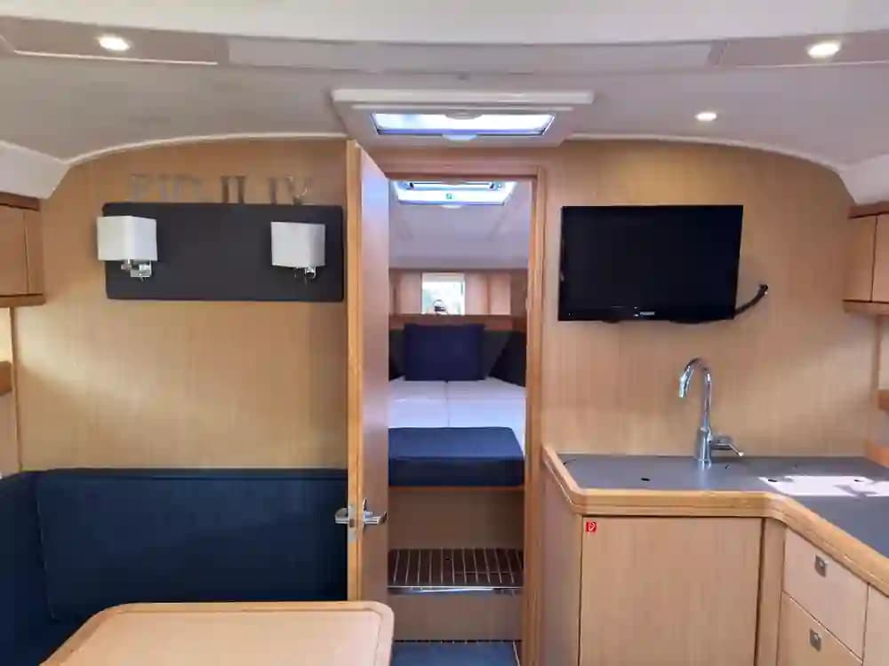 2013 Bavaria Yachts Sport 35 for Sale in Barcelona, ES Express Cruiser 2