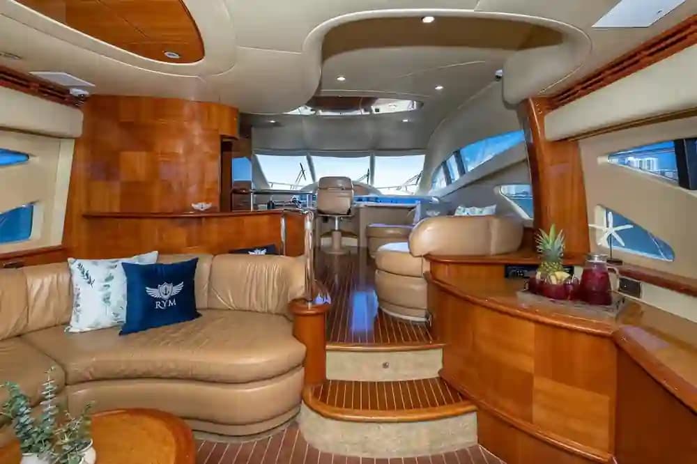 Azimut 62 te koop