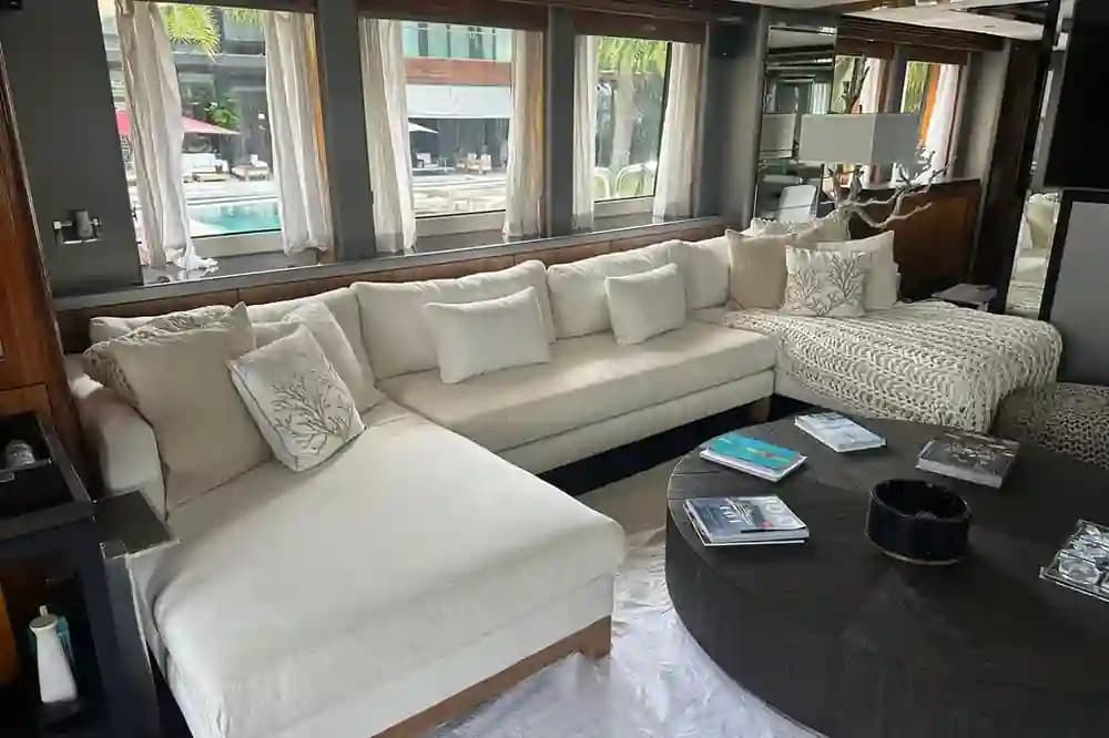2011 Sunseeker 112 exposé à Golden Beach, Florida Motor Yacht 4