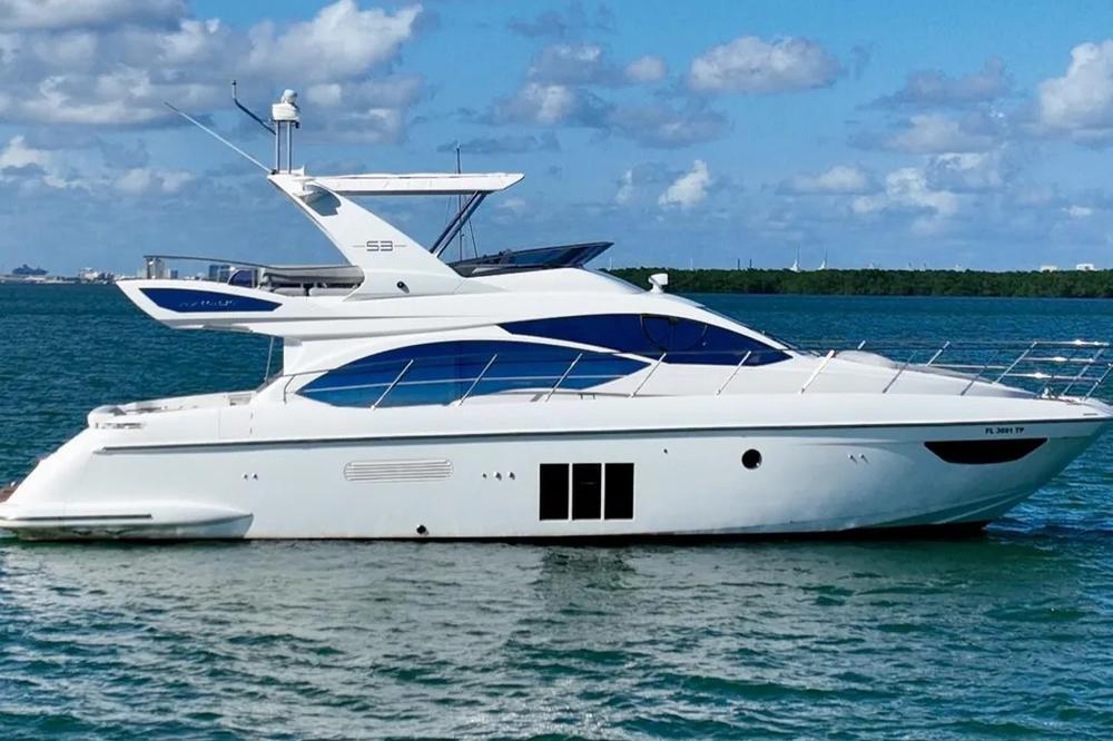 2013 Azimut Fly 53