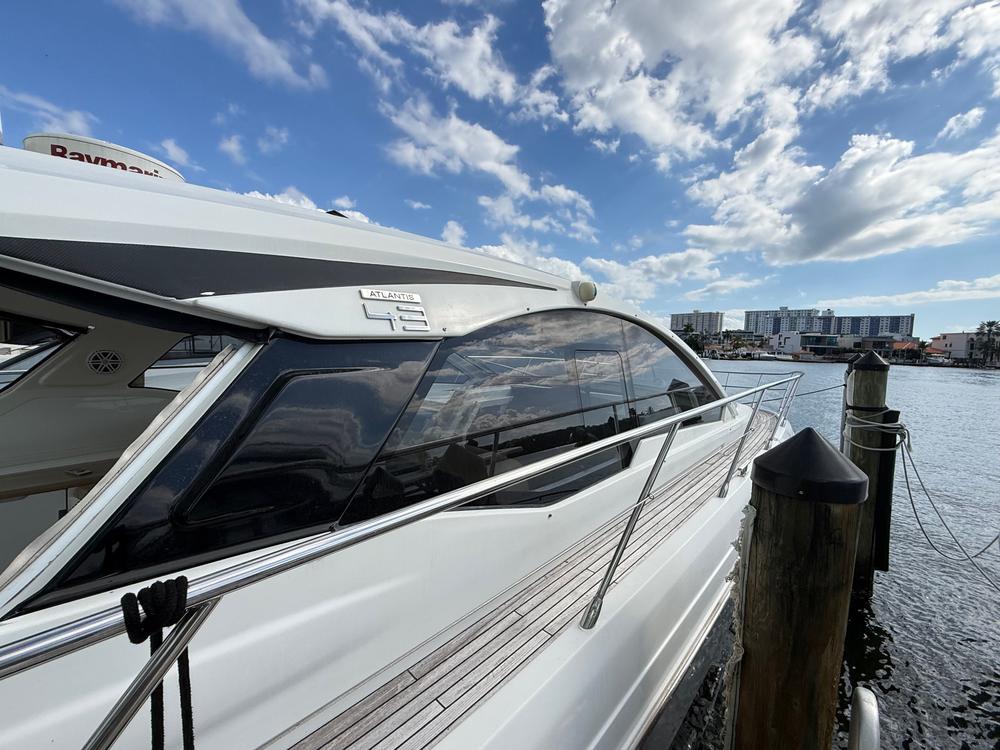 2016 Azimut Atlantis 43