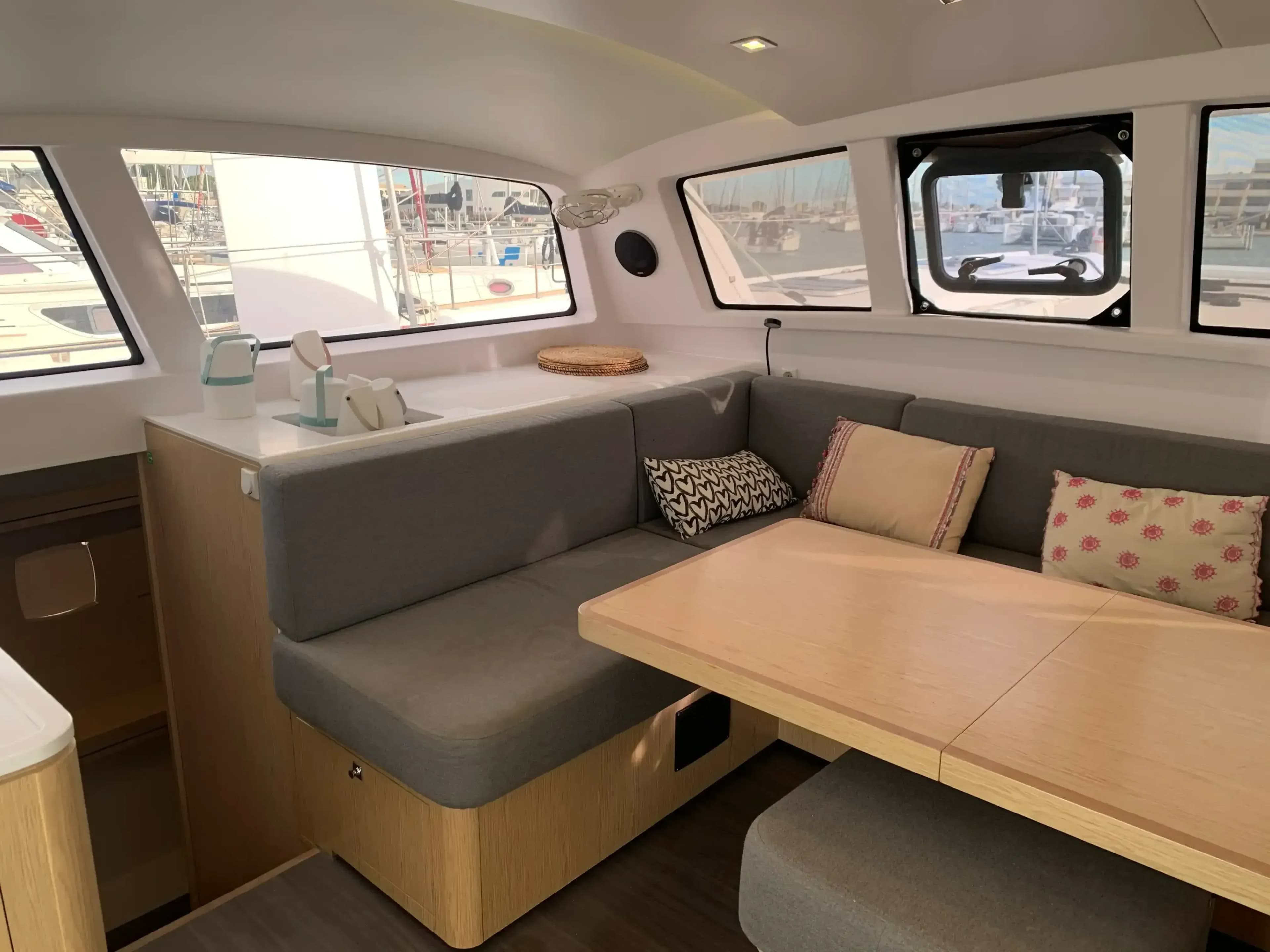 2021 Outremer 51 in vendita a La Grande-Motte, FR Multi-Hull 4